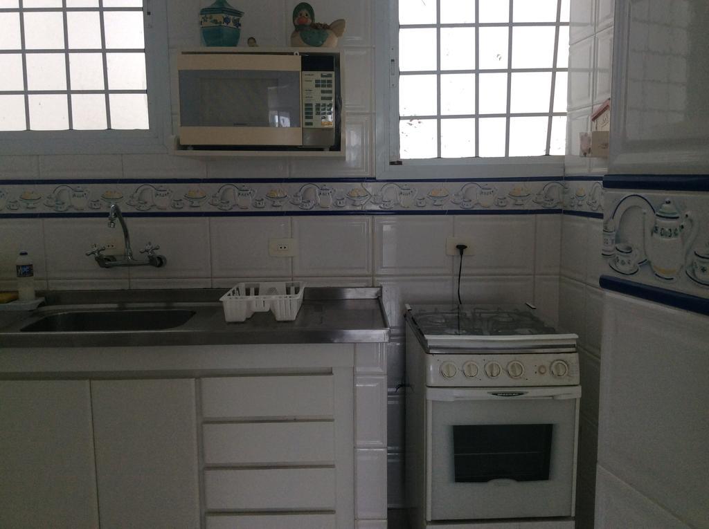 Pitangueiras Frente Total Mar Pe Na Areia Apartamento Guarujá Exterior foto